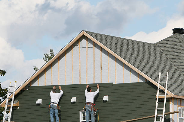 Professional Siding Contractor technician working in Burkittsville, MD